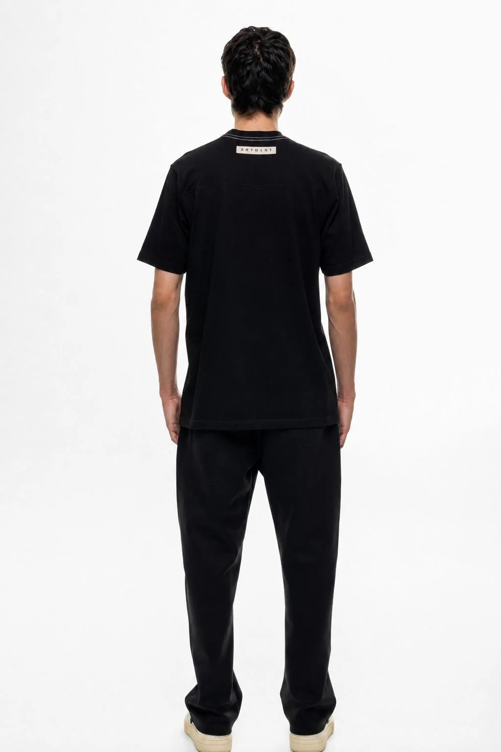 Artdist Stroke Black Regular Fit T-Shirt