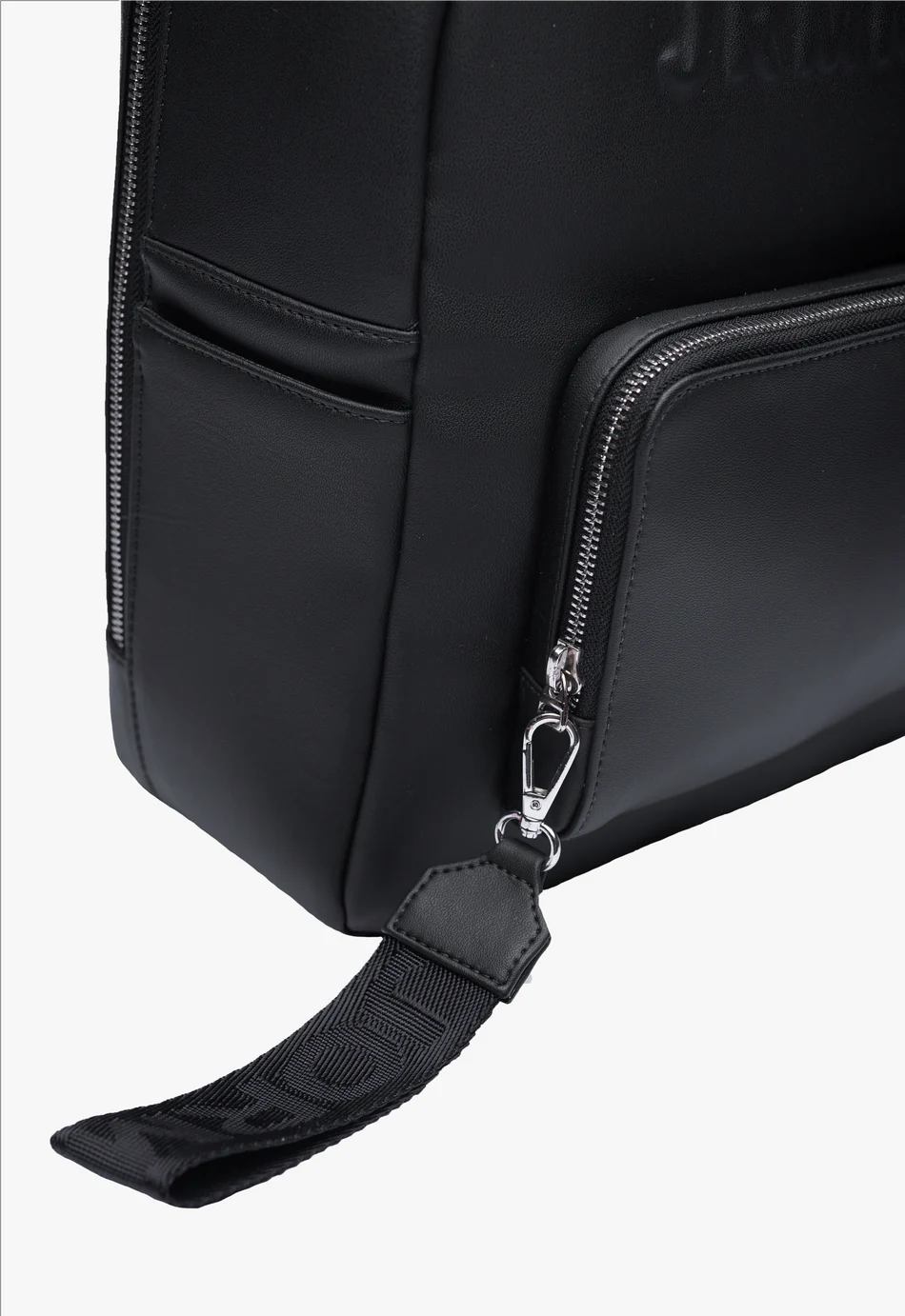 Jormands black X20 Backpack