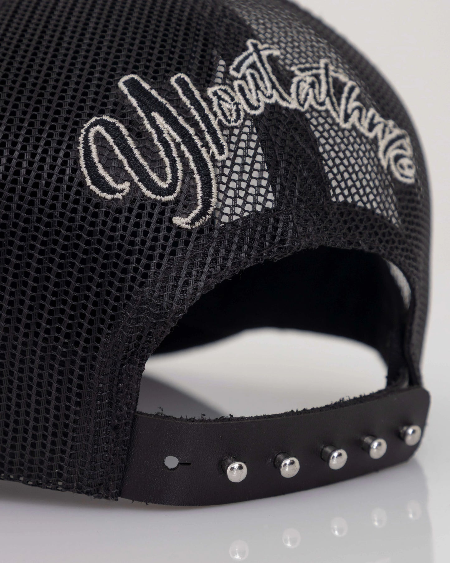 Y/Out mate cap