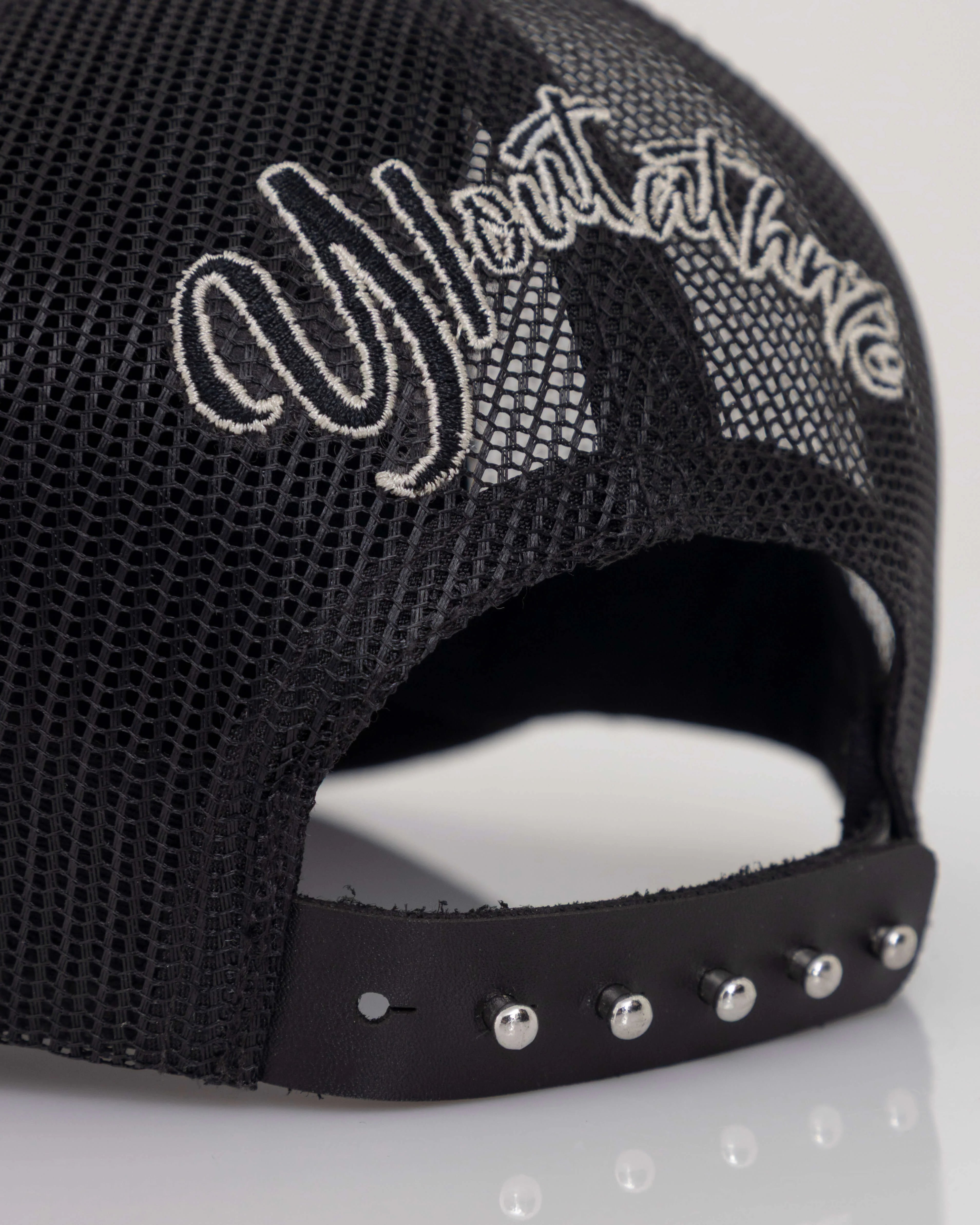 Y/Out mate cap