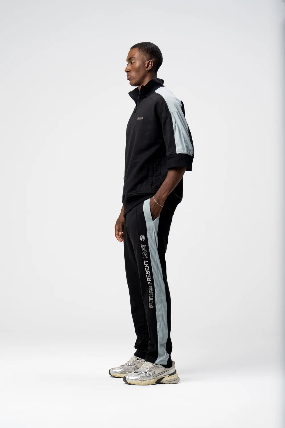 Ap Crown diorite joggers
