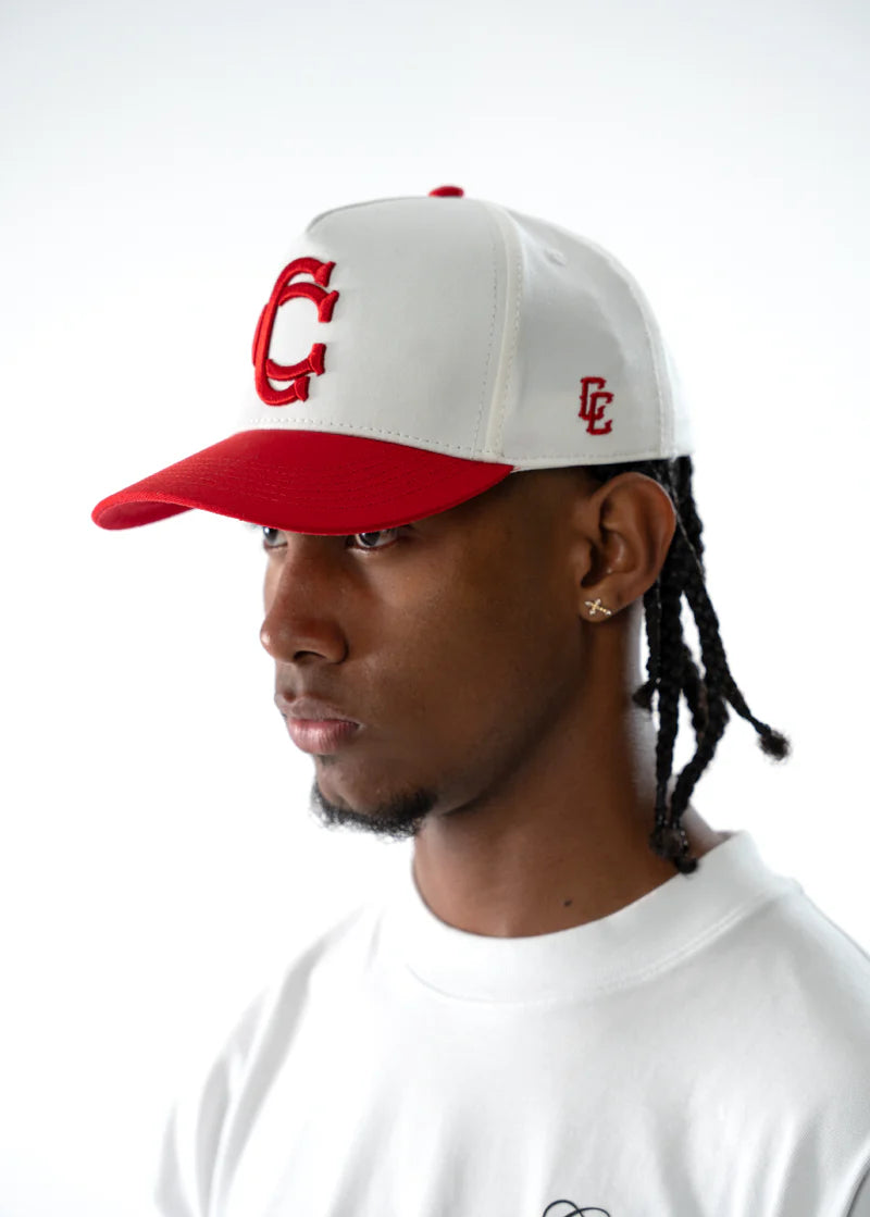 Crowncode gorra monogram league - crema y rojo