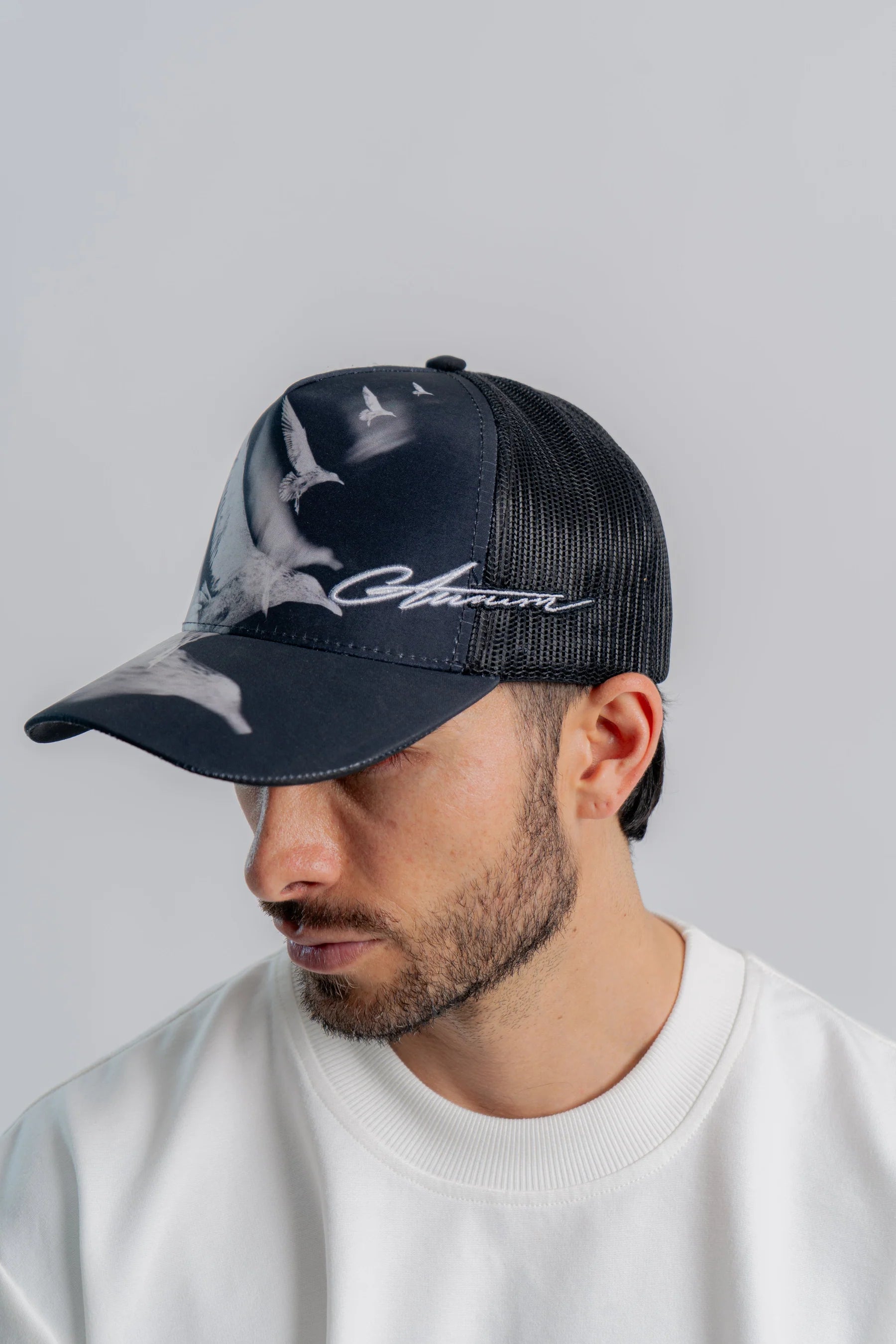 Aurum Flying Pigeons Trucker Cap