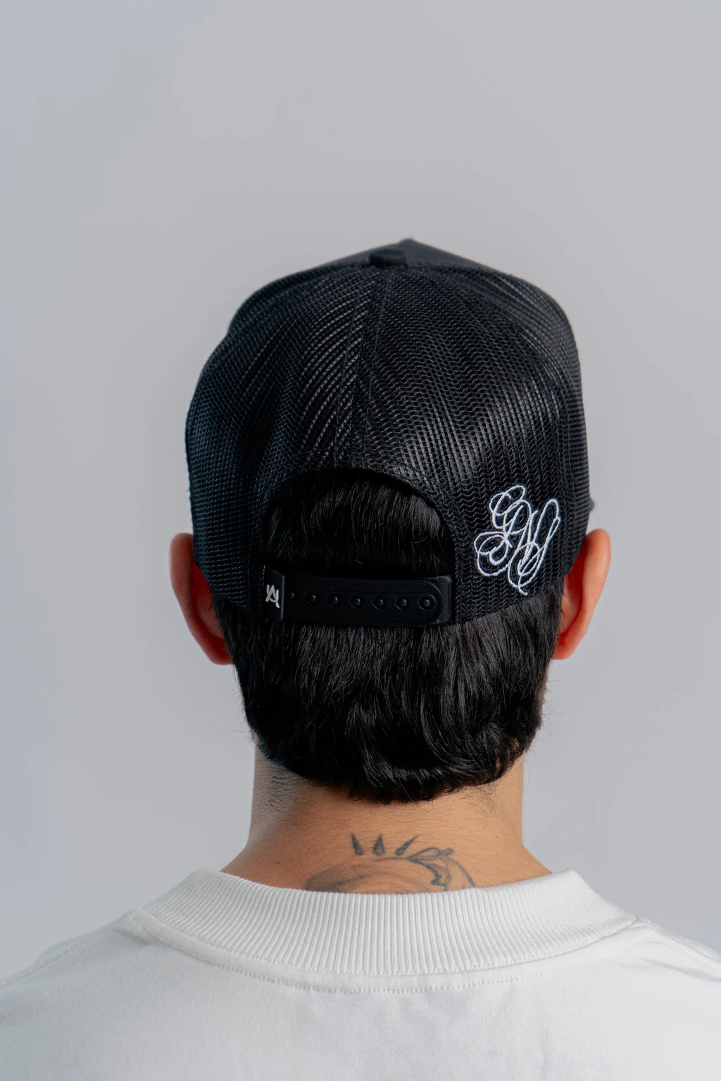 Aurum Flying Pigeons Trucker Cap
