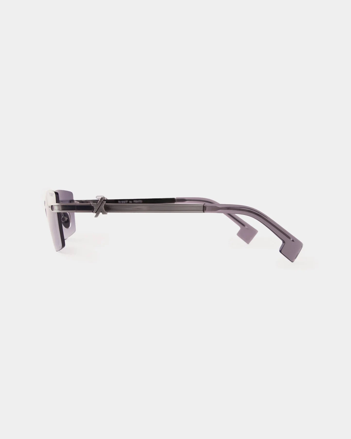 Y/Out Chrome Gun Grey