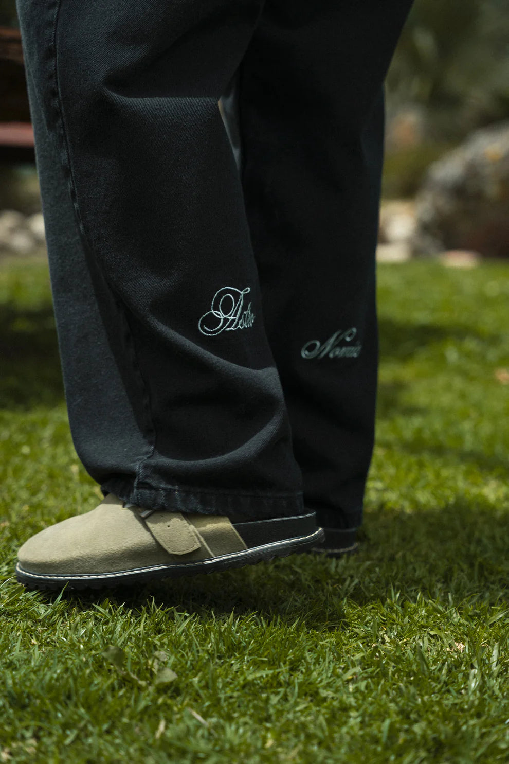 Astronomic Wide fit Jean - Negro Desgastado