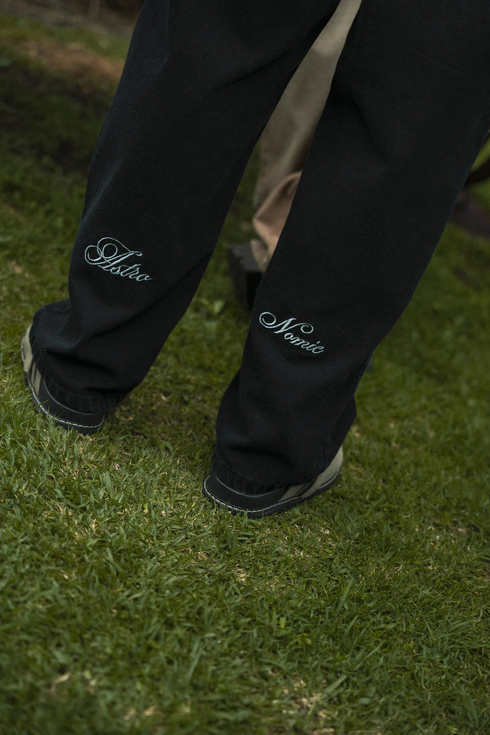 Astronomic Wide fit Jean - Negro Desgastado