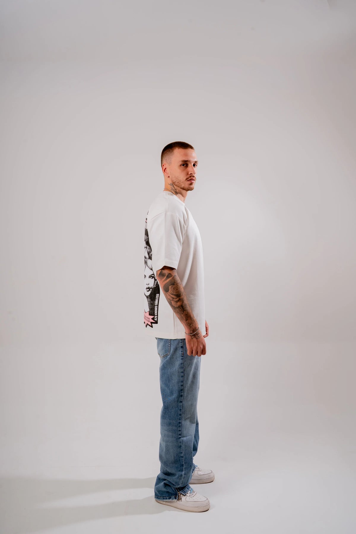 Aurum Magazine Oversized T-shirt