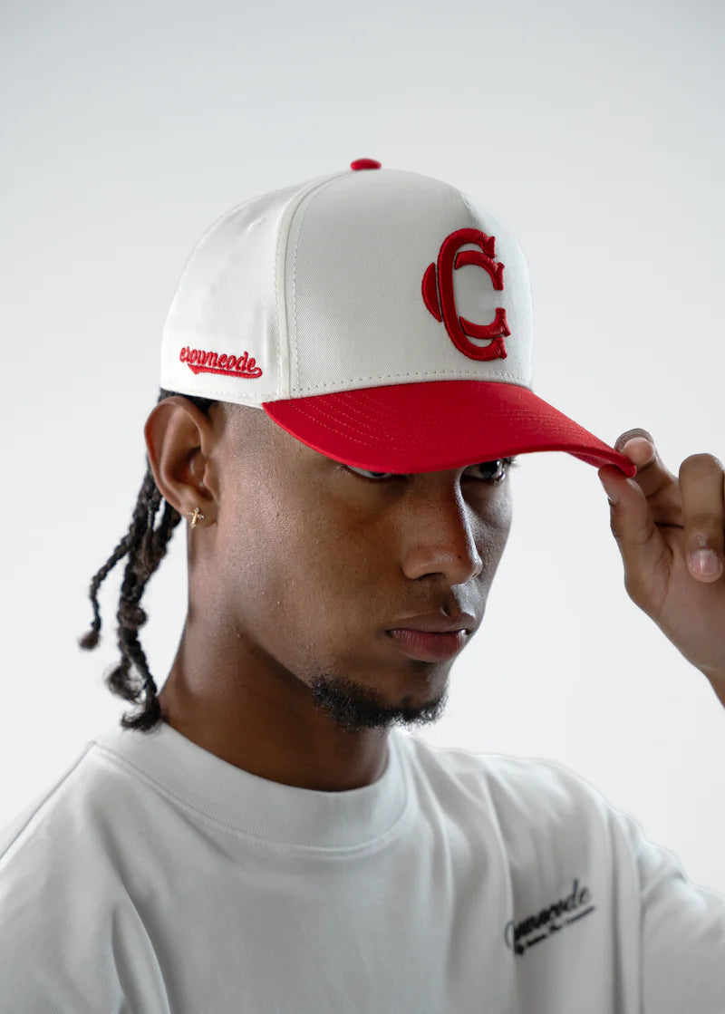 Crowncode gorra monogram league - crema y rojo