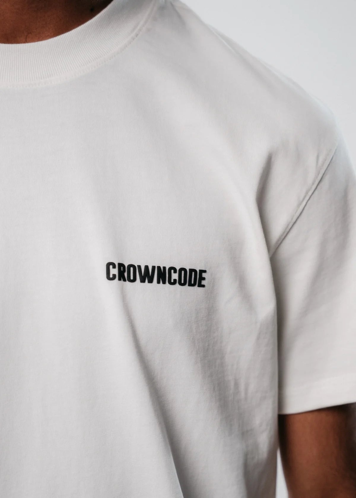Crowncode Camiseta Regular Fit Básica - Off White