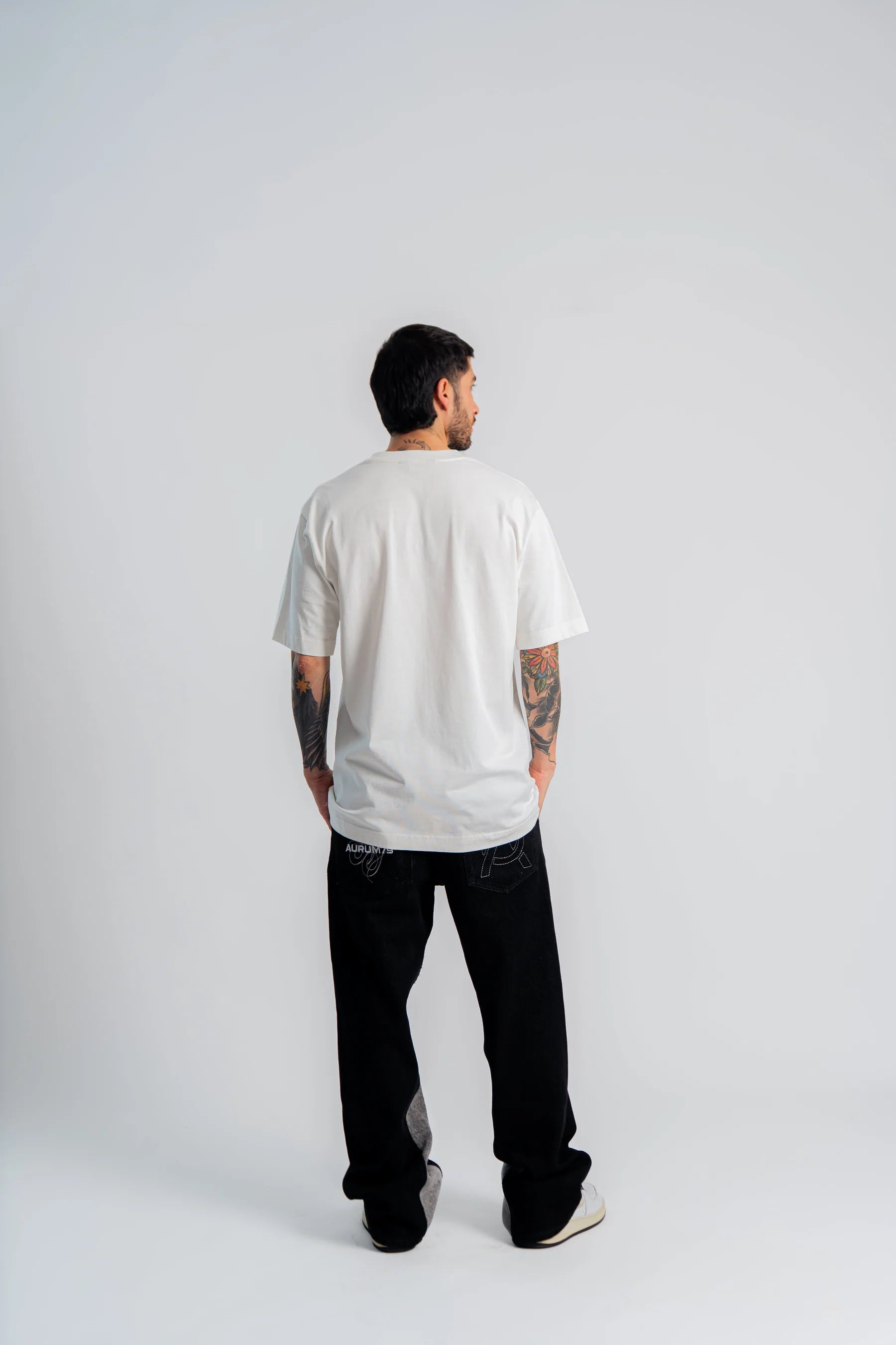 Aurum World Vault Semi Oversized T-Shirt